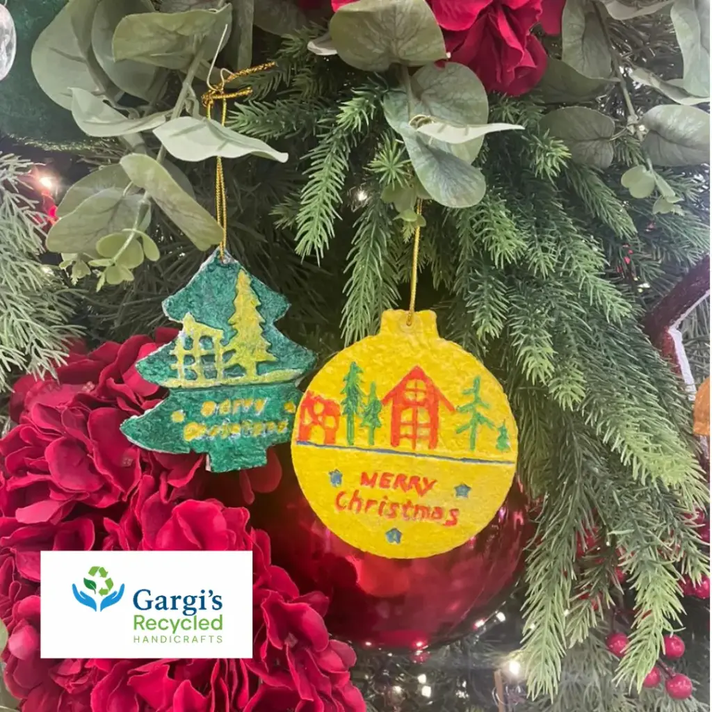 Eco Cheer Christmas Ornament Set