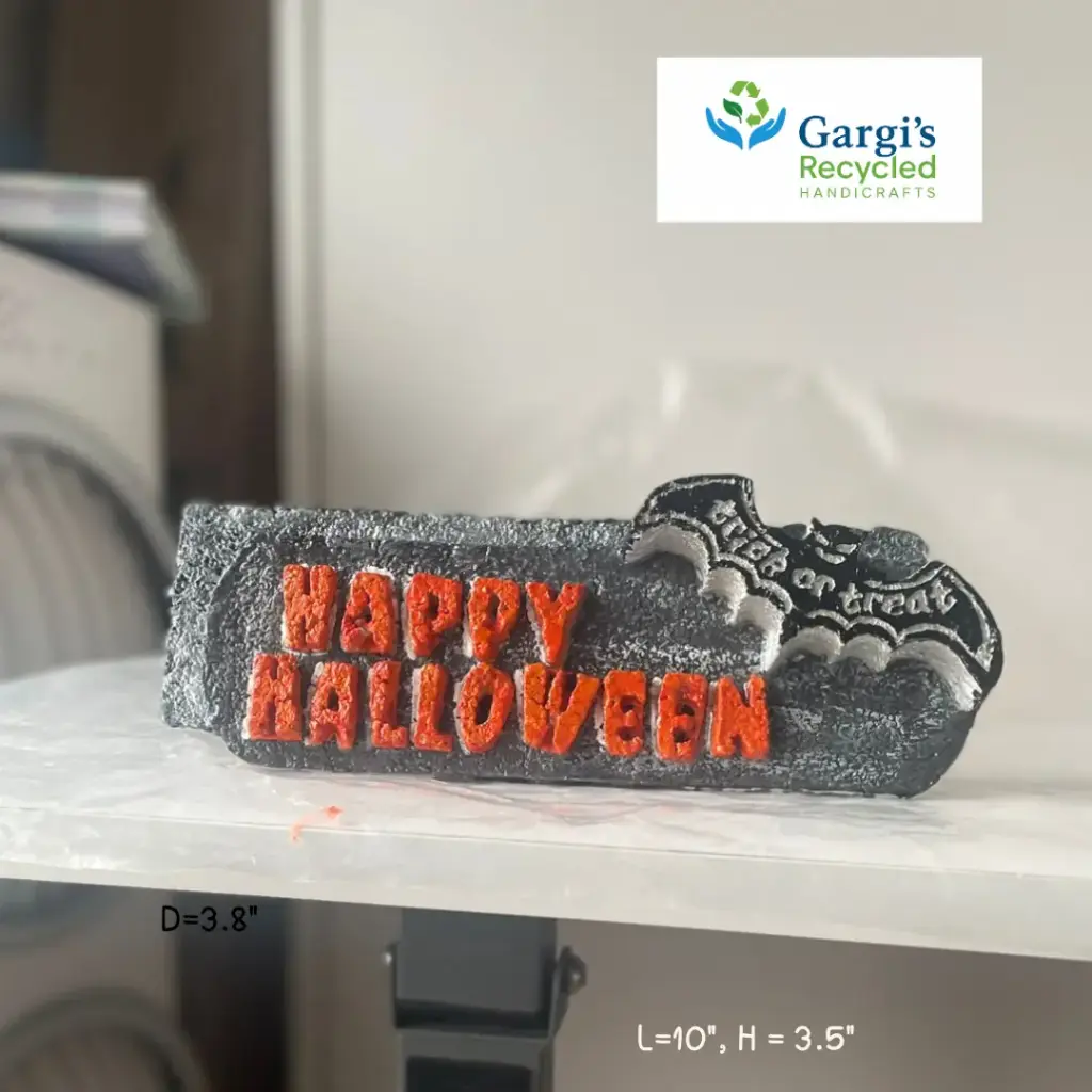 Eco-Spooky Halloween Plaque