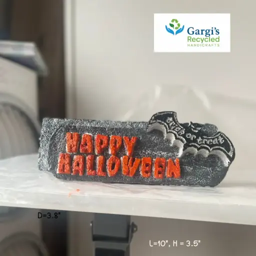 Eco-Spooky Halloween Plaque